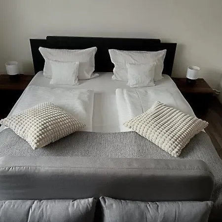 A Prachen U Novaku Apartment *